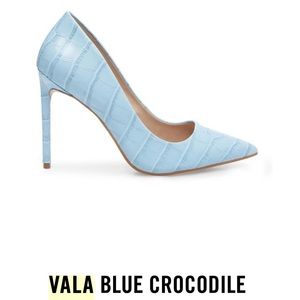 STEVE MADDEN-VALA PUMP BLUE CROCO SIZE 10.0